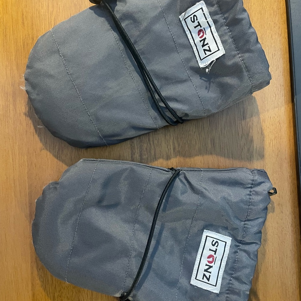 Stonz Easy On Insulated and Waterproof Mittens
